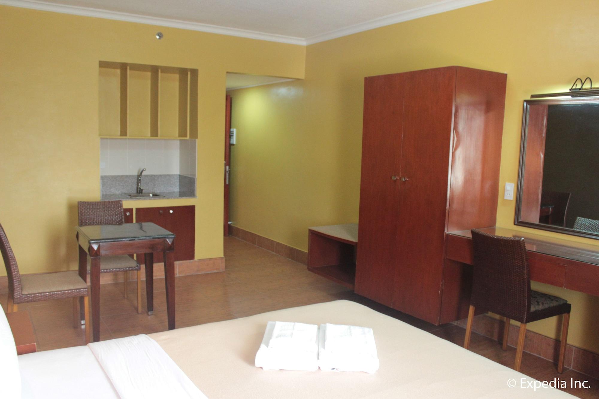 Pamulinawen Hotel Laoag Bagian luar foto