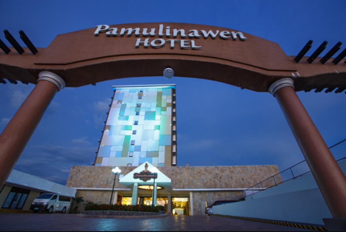 Pamulinawen Hotel Laoag Bagian luar foto