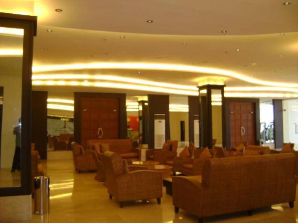 Pamulinawen Hotel Laoag Bagian luar foto
